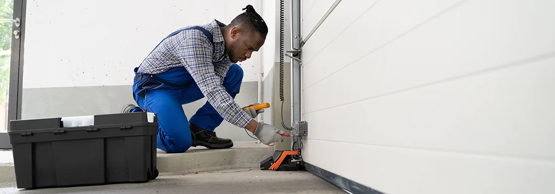 Repair Garage Door Not Closing But Light Flashing in Sanford, FL