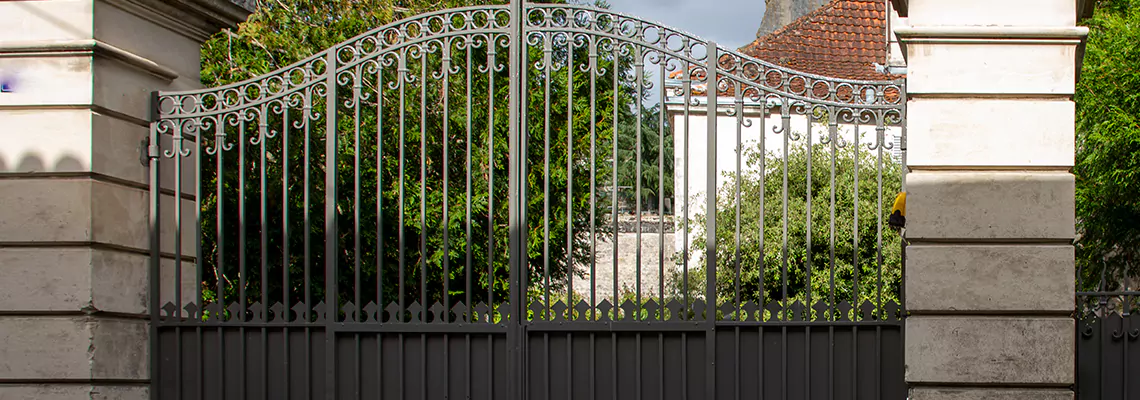 Wooden Swing Gate Repair in Sanford, FL