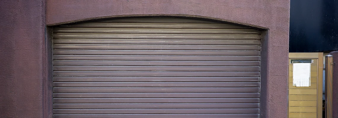 Fallen Garage Door Worn Rollers Replacement in Sanford, Florida